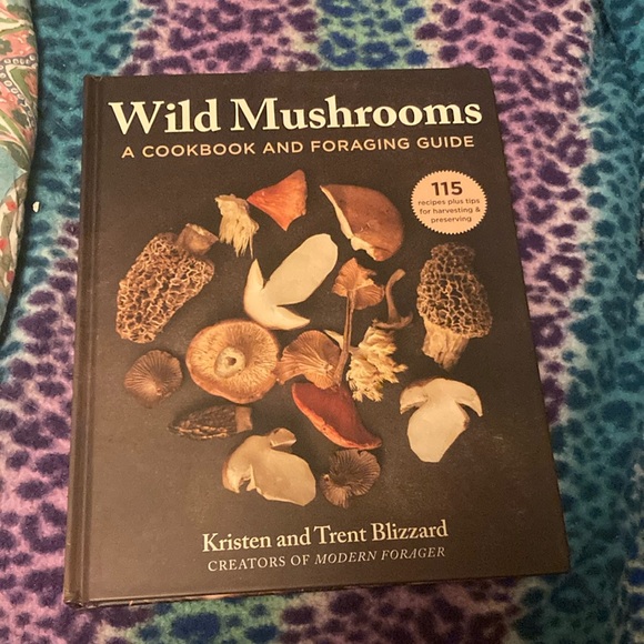 Wild mushrooms a cookbook and foraging guide - Picture 1 of 5